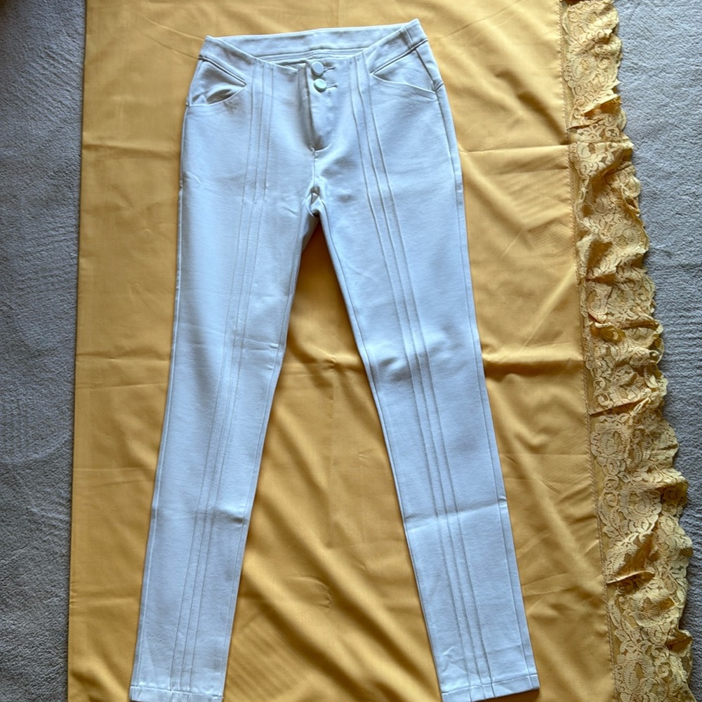 Azi stretch leggings size 5 eggshell/ ivory color